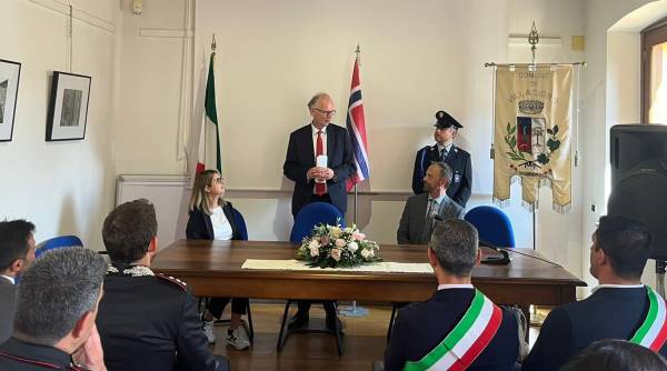 Parco: L'Ambasciatore di Norvegia incontra in Sardegna i Parchi Letterari Giuseppe Dessì e Grazia Deledda