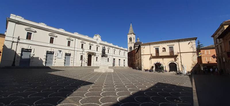 Foto: Ovidio, uno di noi: mito e leggenda del poeta di Sulmona tra i suoi concittadini